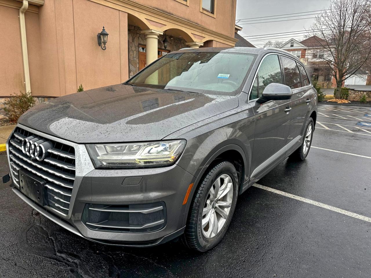 AUDI Q7 PREMIUM PLUS