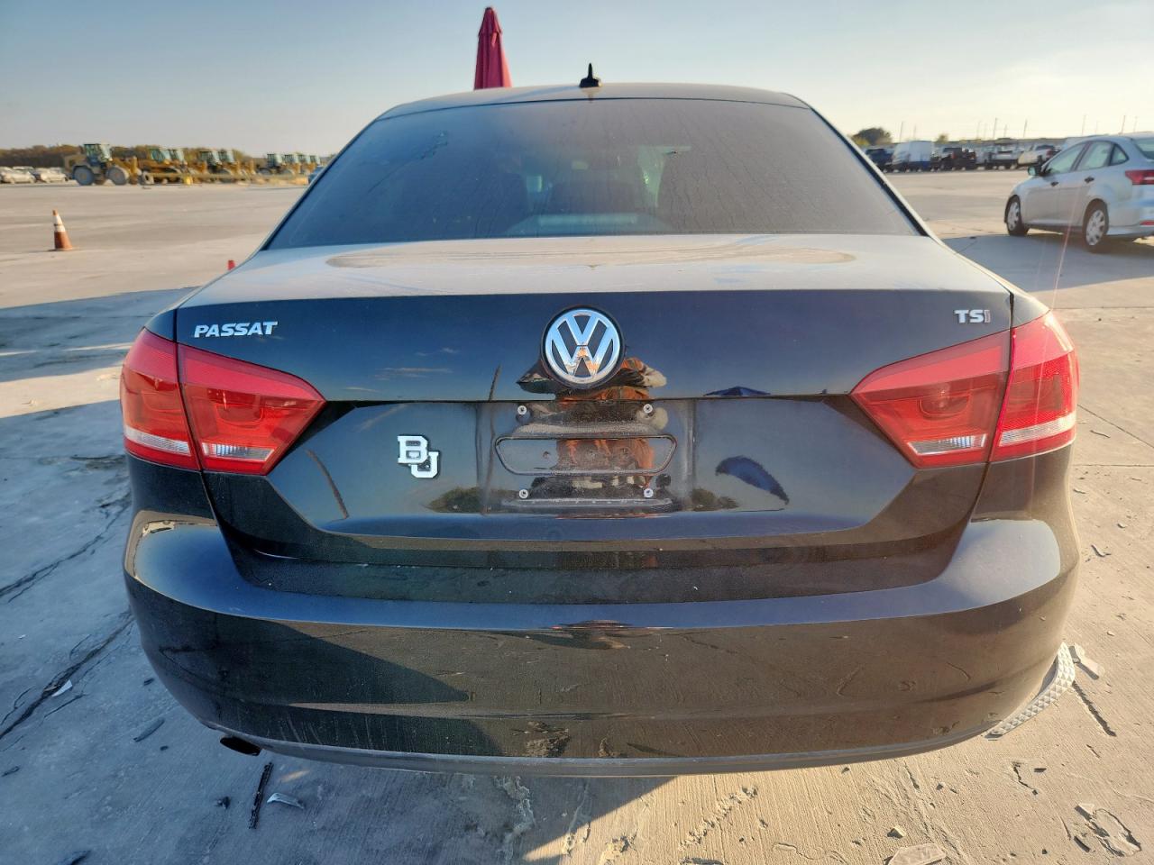 VOLKSWAGEN PASSAT S