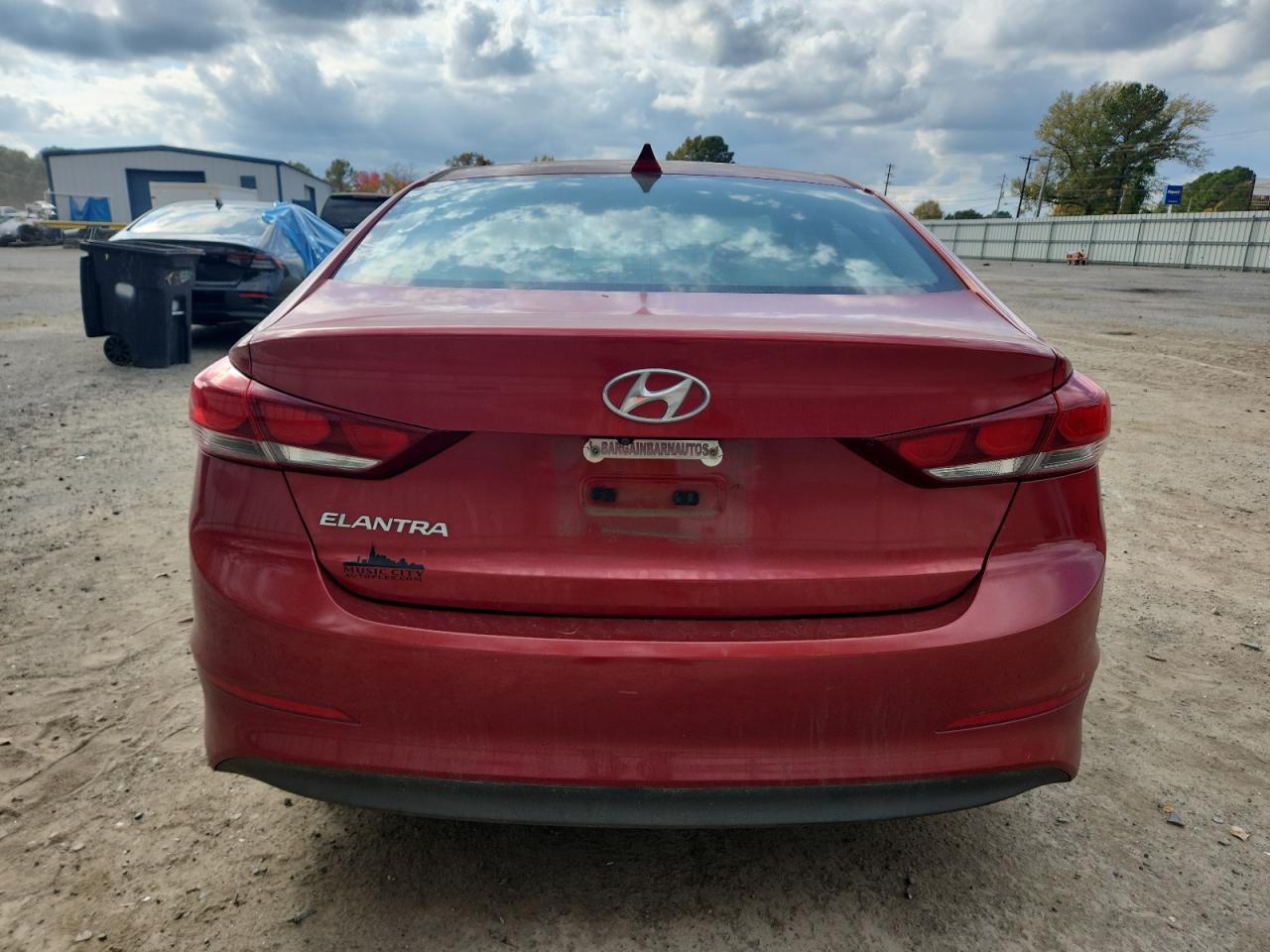 HYUNDAI ELANTRA SE