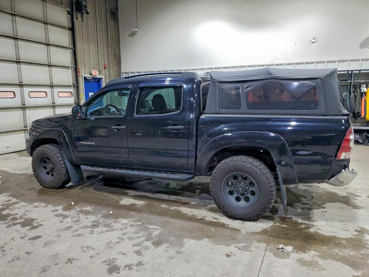 TOYOTA TACOMA DOUBLE CAB