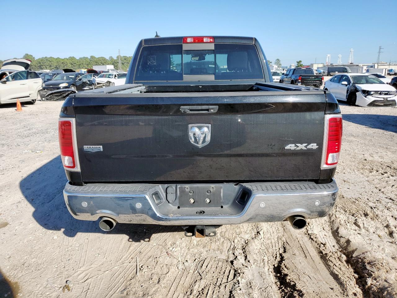 Lot #3316704400 2017 RAM 1500 LARAM