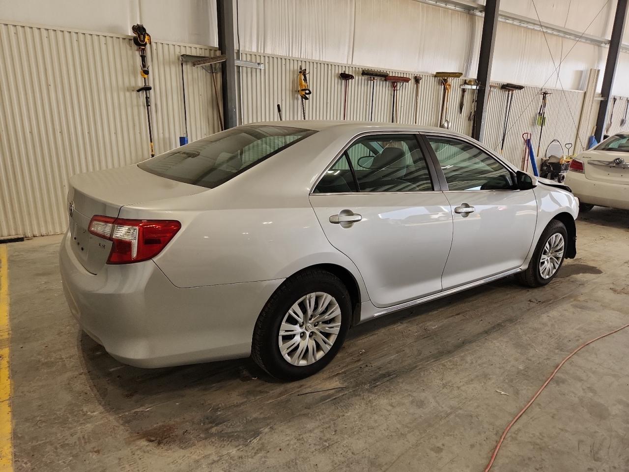 TOYOTA CAMRY L