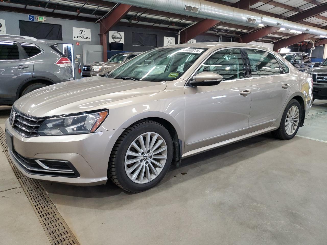 VOLKSWAGEN PASSAT SE