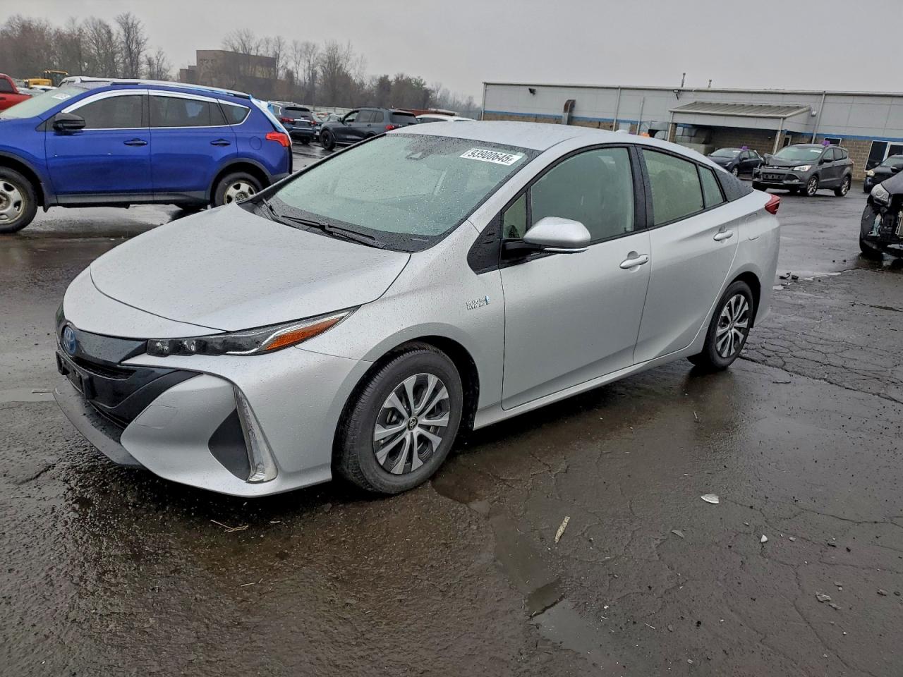 TOYOTA PRIUS PRIME LE