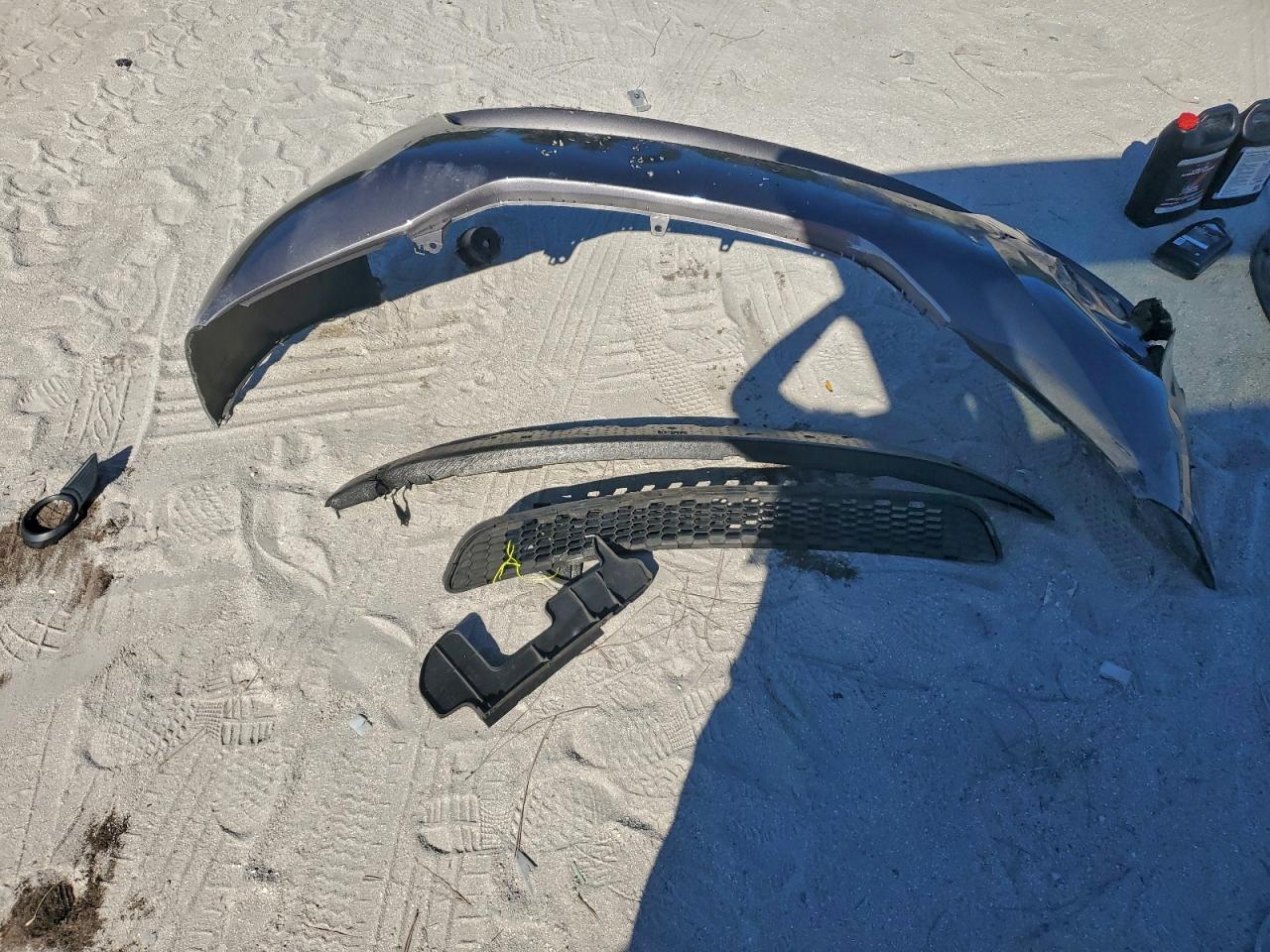 Lot #3301793382 2015 TOYOTA SIENNA XLE