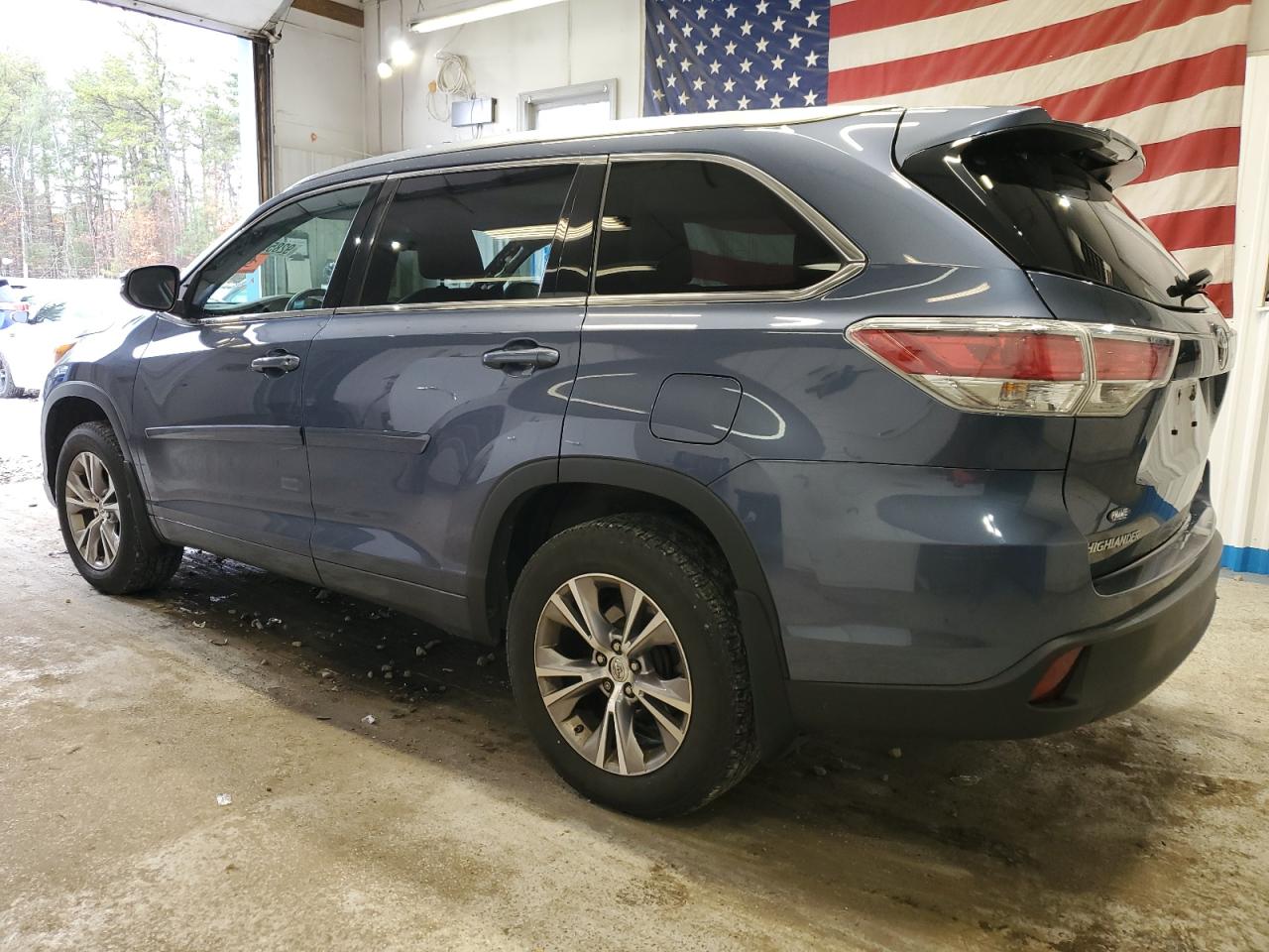 TOYOTA HIGHLANDER XLE