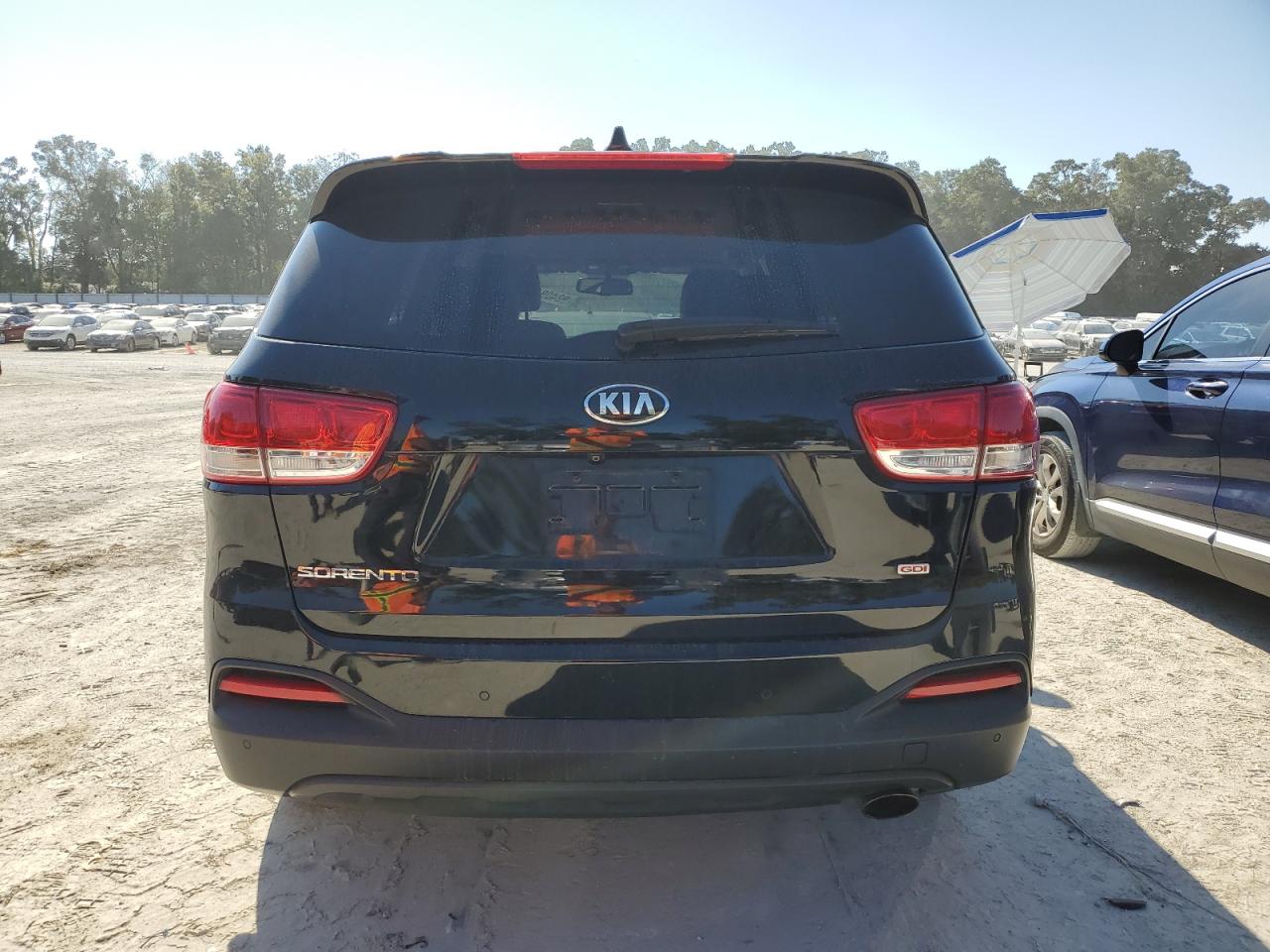 KIA SORENTO LX