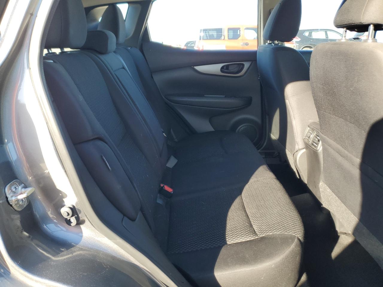 NISSAN ROGUE SPORT S