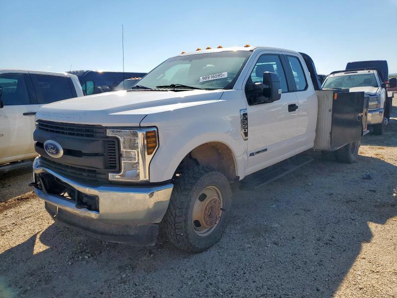 Global Auto Auctions: 2019 FORD F350 SUPER