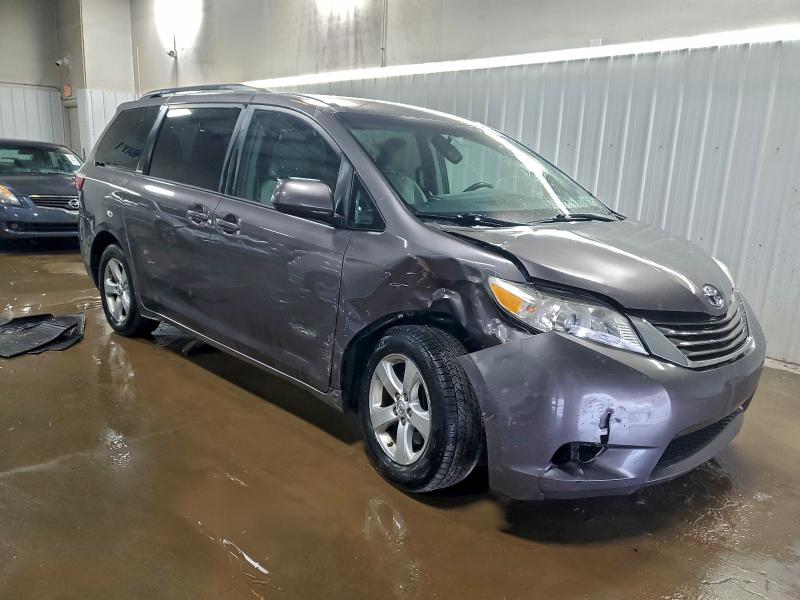 2015 TOYOTA SIENNA LE #3294421491