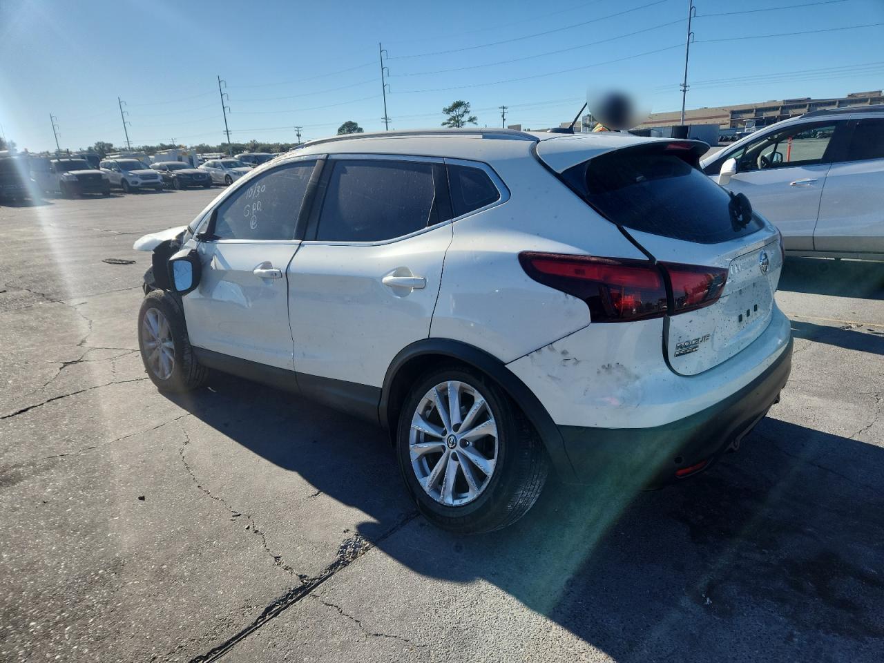 NISSAN ROGUE SPORT S