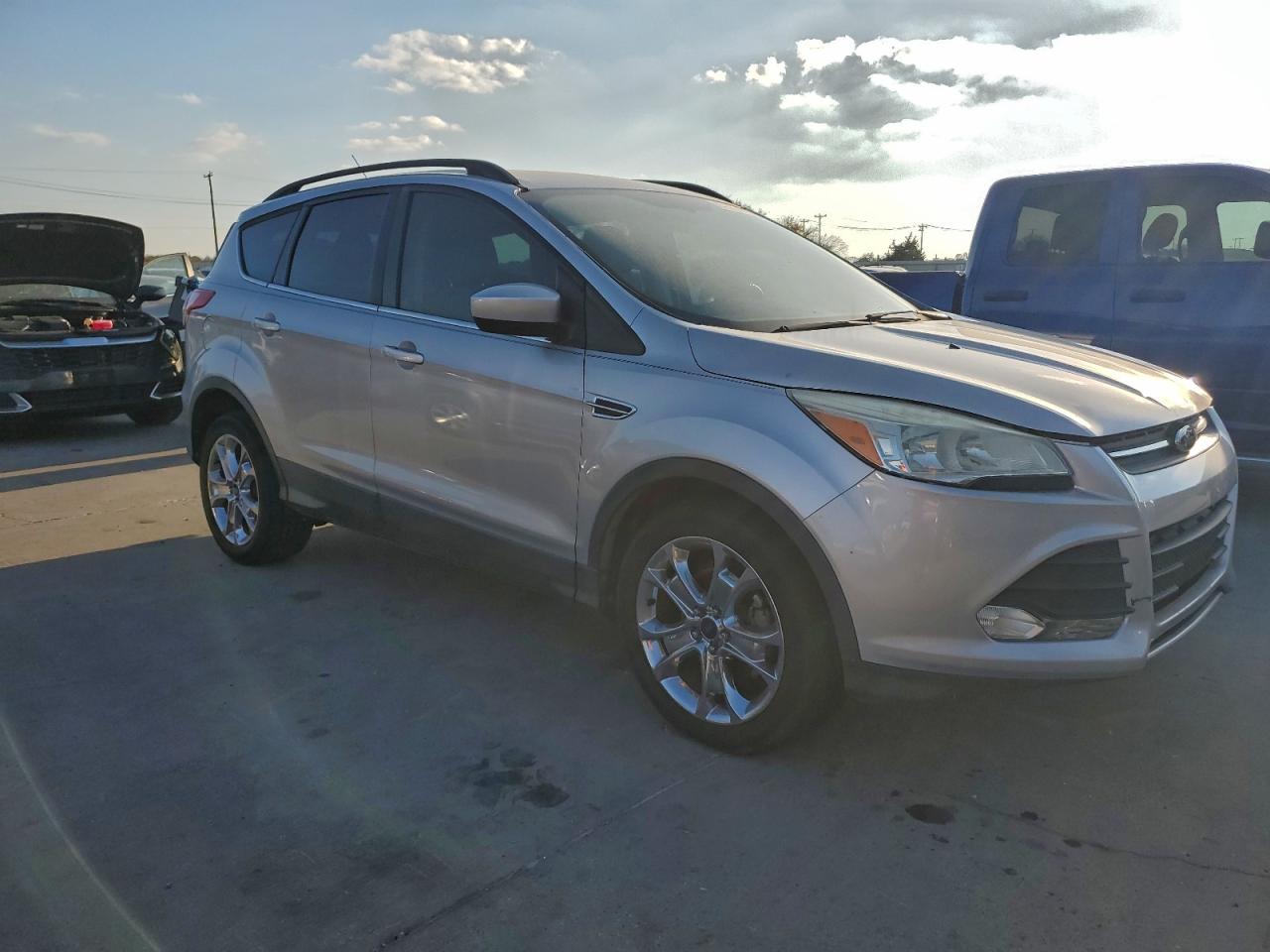 FORD ESCAPE SE
