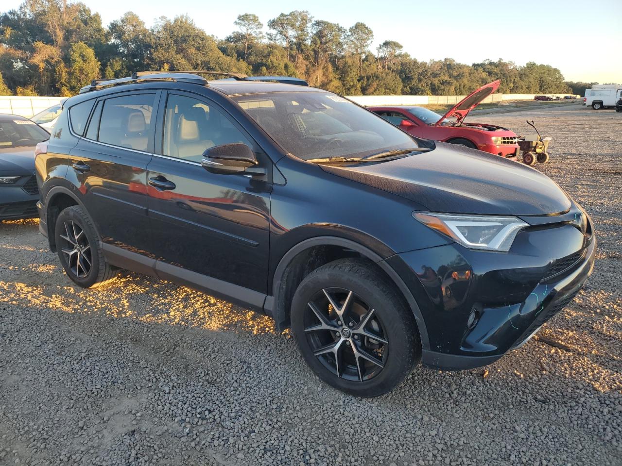 TOYOTA RAV4 SE