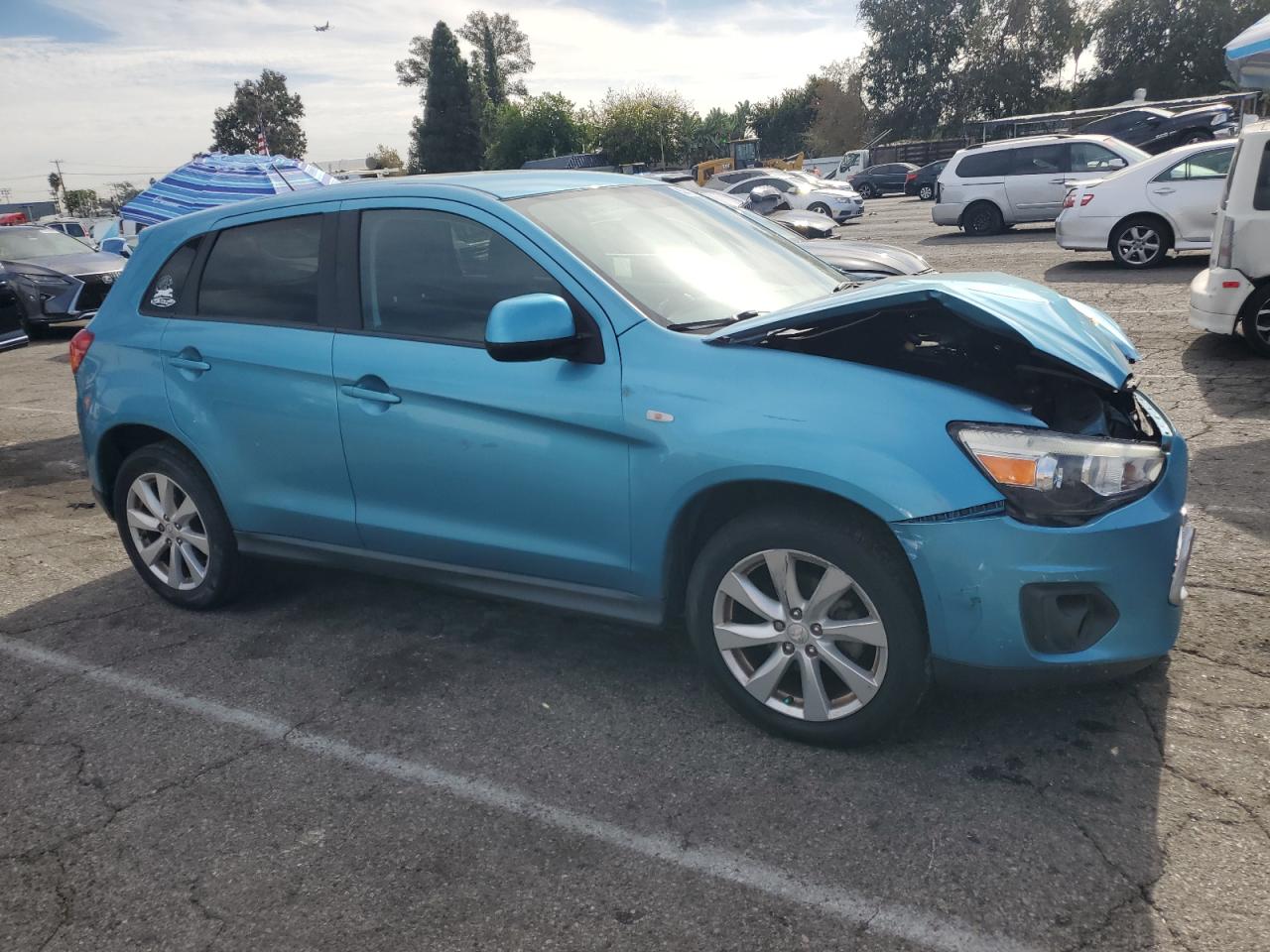 MITSUBISHI OUTLANDER ES