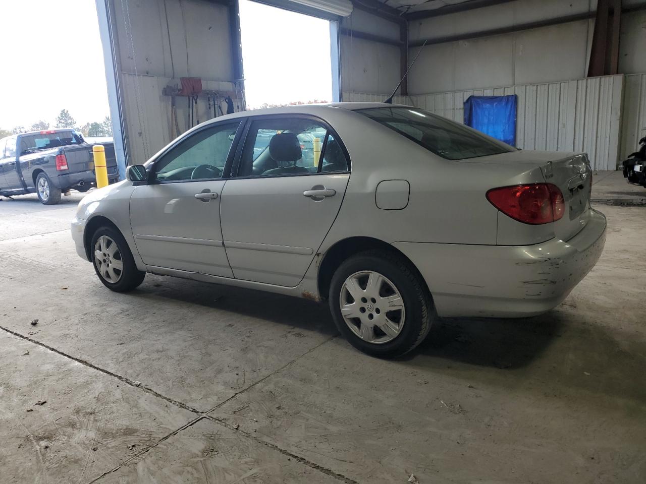 Lot #3303627935 2005 TOYOTA COROLLA CE
