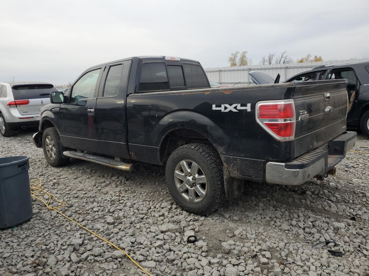 FORD F-150 SUPER CAB