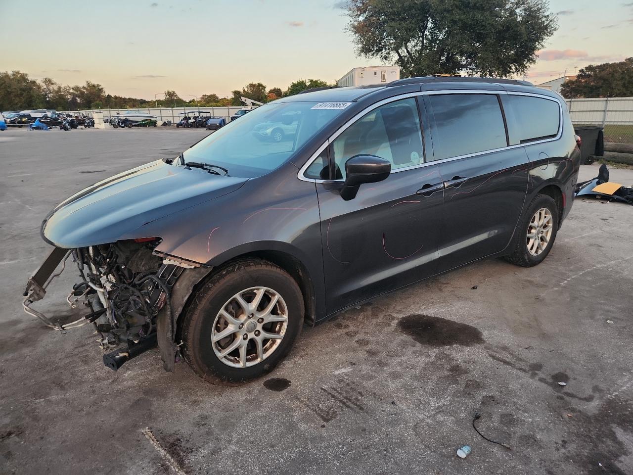 CHRYSLER VOYAGER LXI