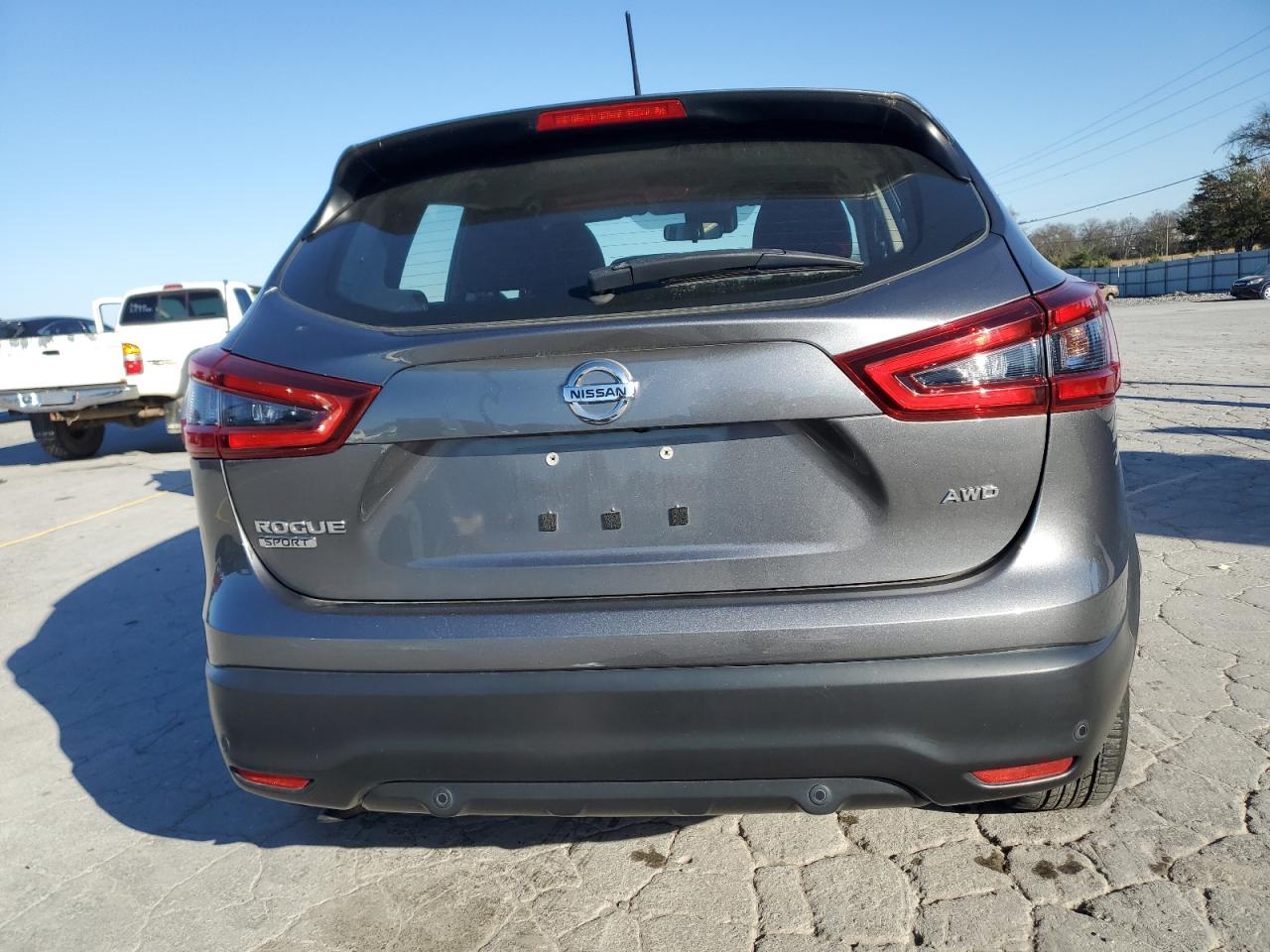 NISSAN ROGUE SPORT S