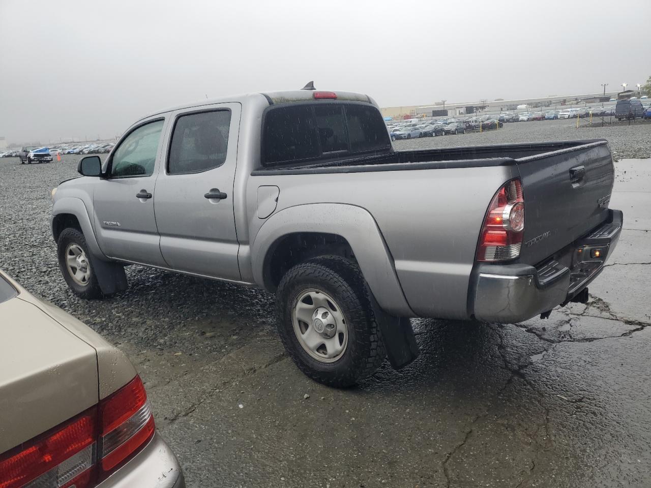 Lot #3310755774 2015 TOYOTA TACOMA DOU