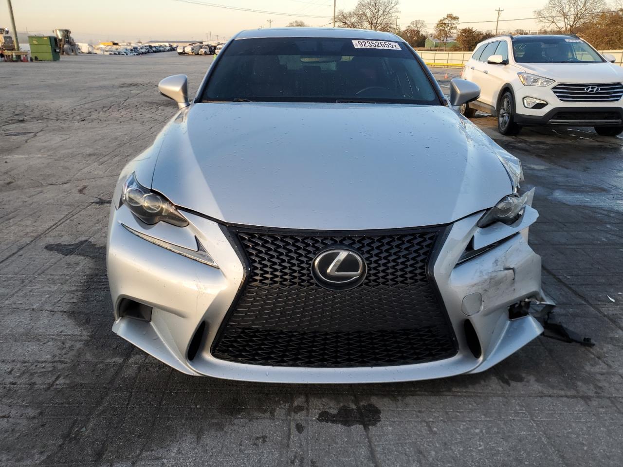 LEXUS IS 200T