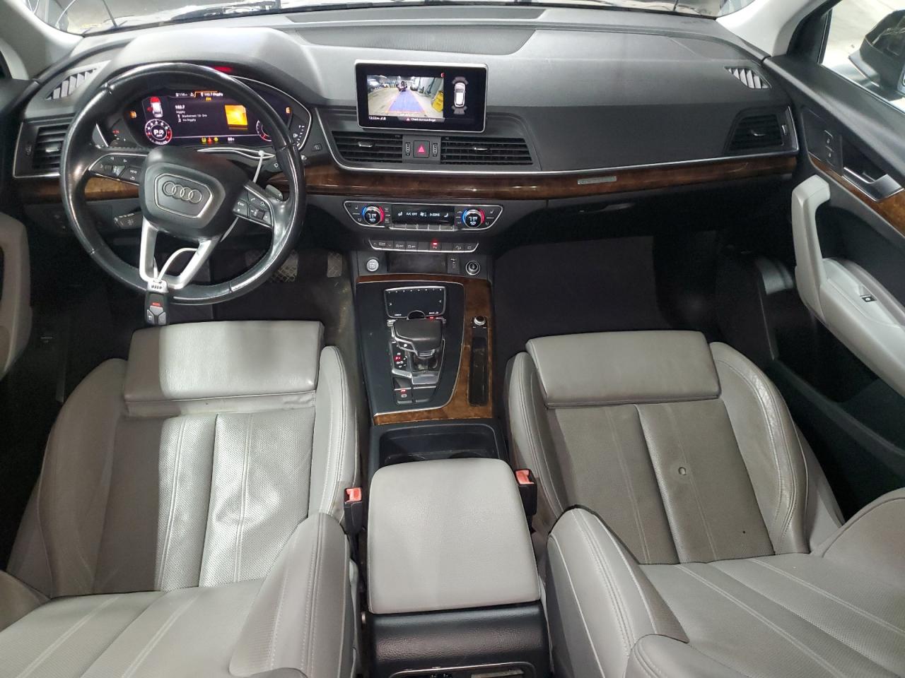 AUDI Q5 PREMIUM PLUS