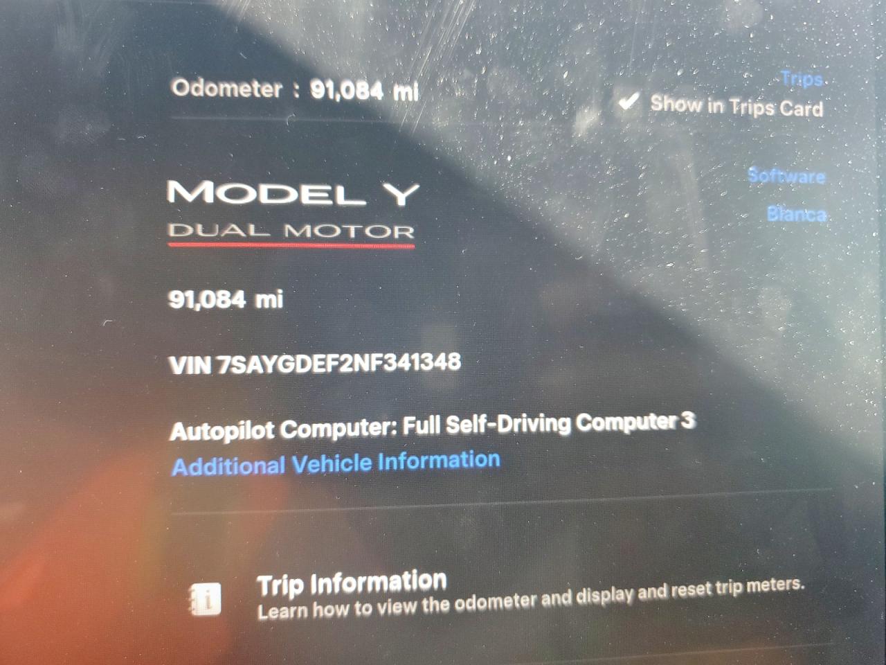 TESLA MODEL Y