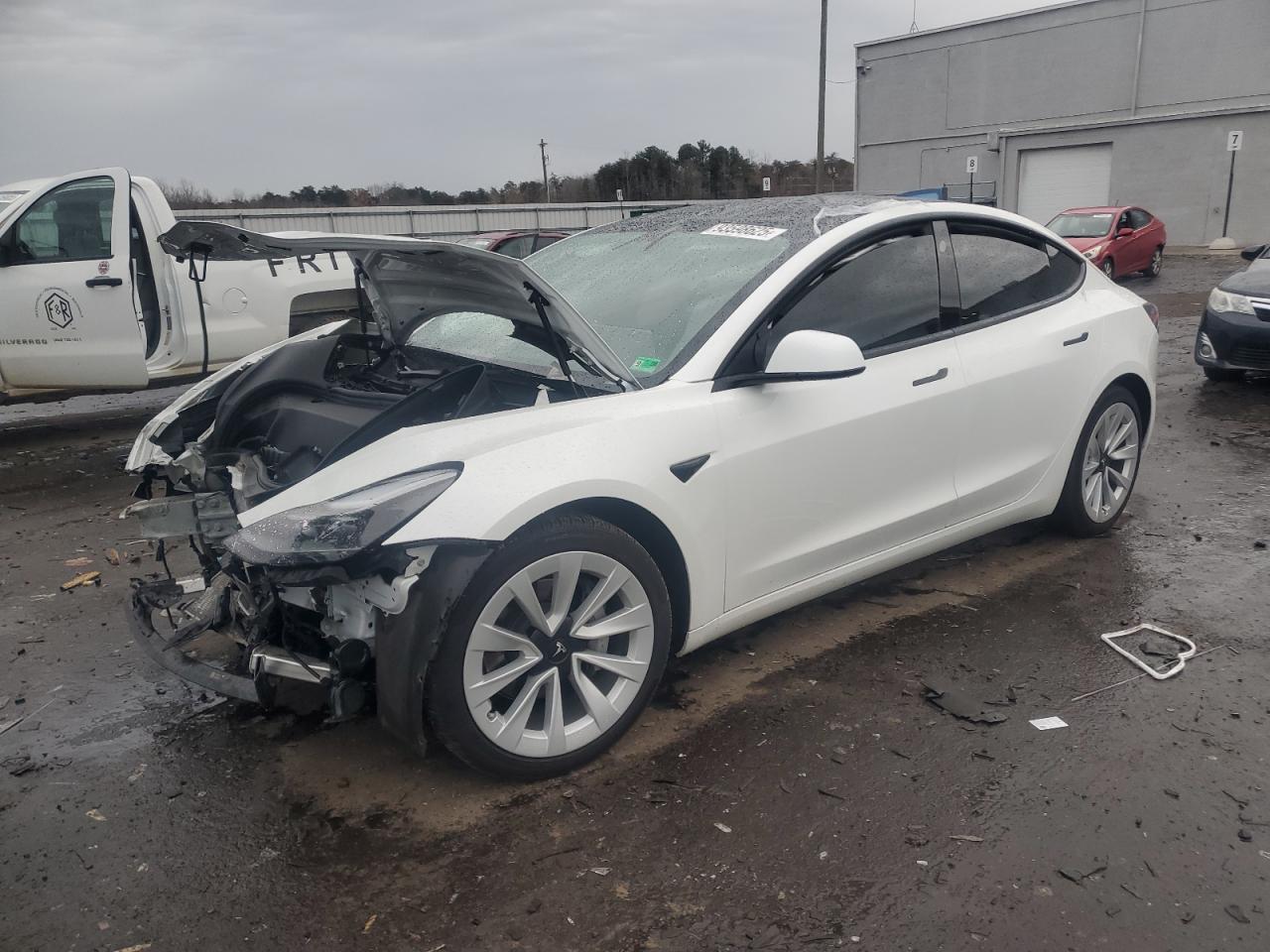 TESLA MODEL 3