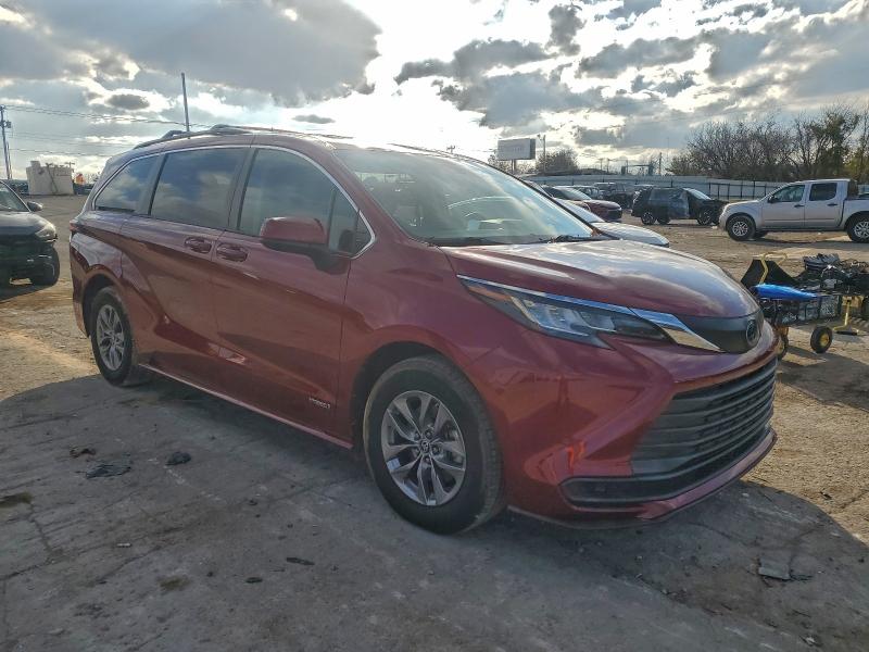 2021 TOYOTA SIENNA LE #3296219453