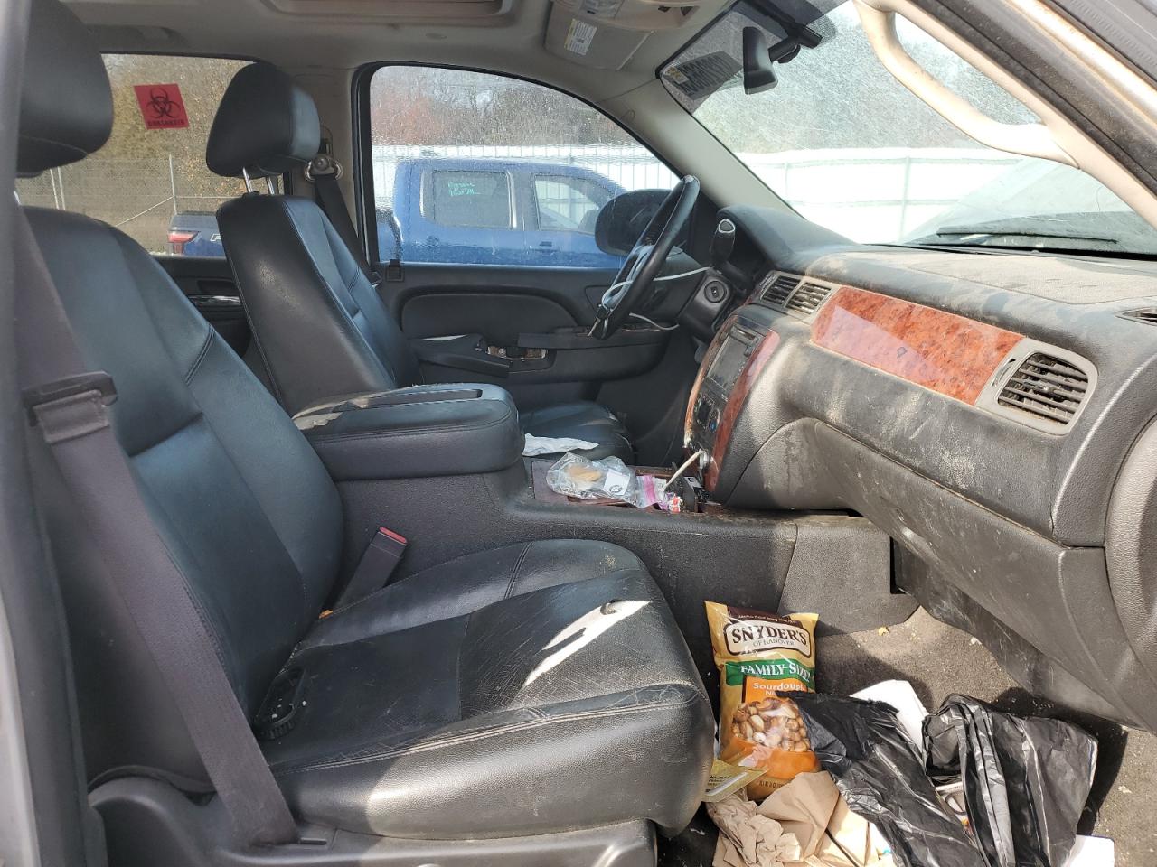 CHEVROLET TAHOE K1500 LTZ