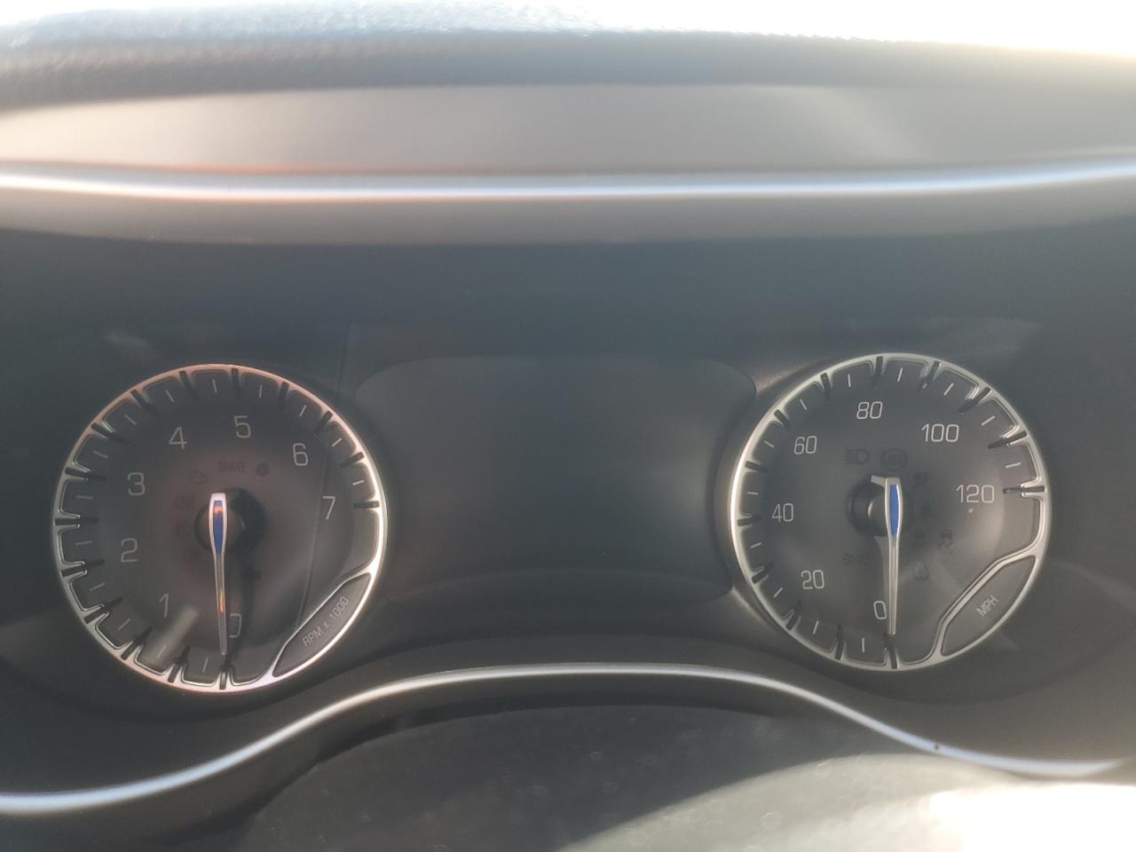 Lot #3304523436 2023 CHRYSLER PACIFICA T