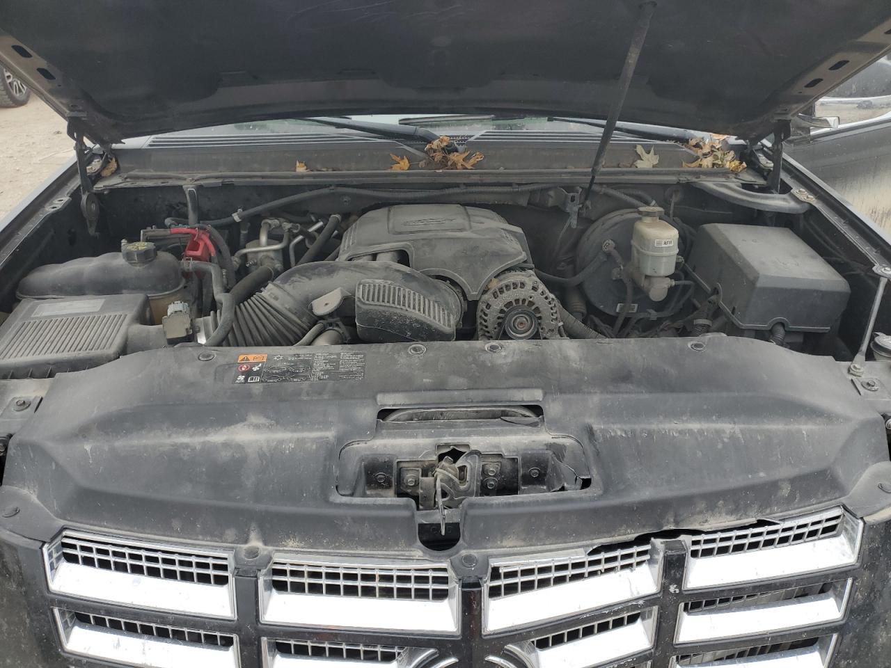 CADILLAC ESCALADE LUXURY