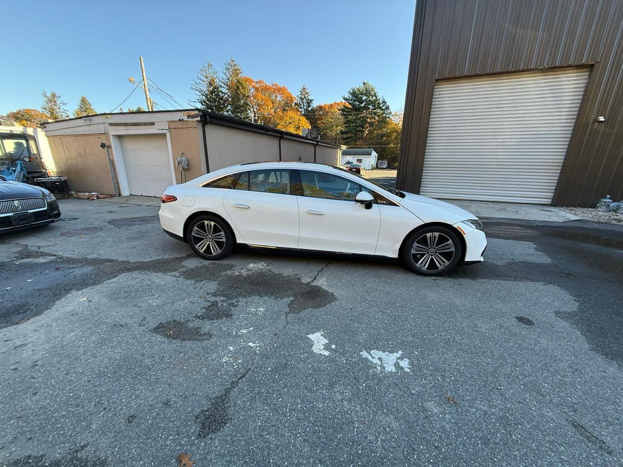 MERCEDES-BENZ EQS 450+