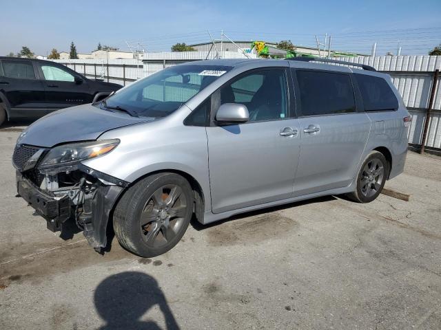 2016 TOYOTA SIENNA SE 5TDXK3DC9GS719771