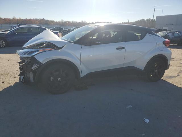 2022 TOYOTA C-HR XLE #3301847340