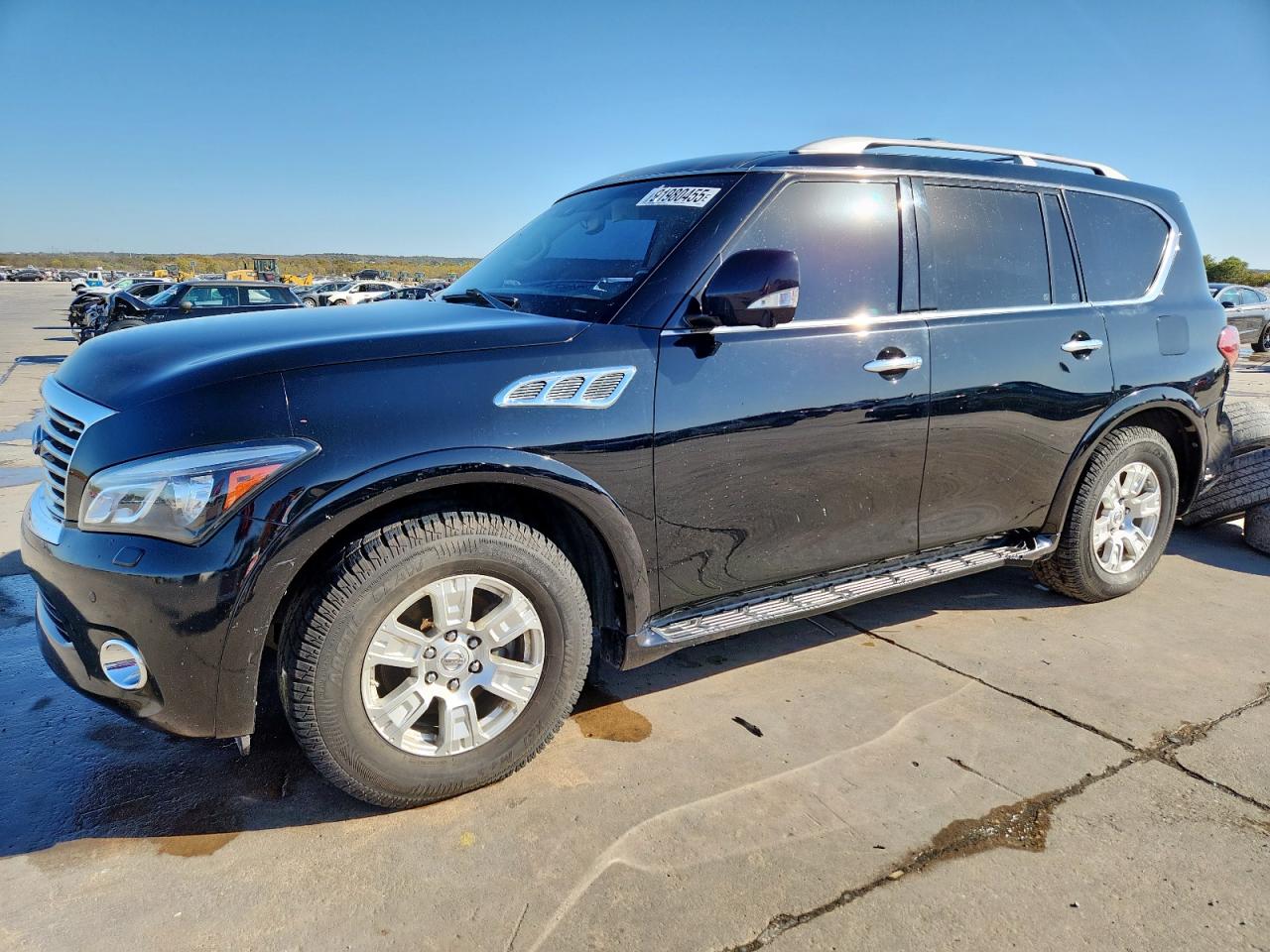 INFINITI QX56