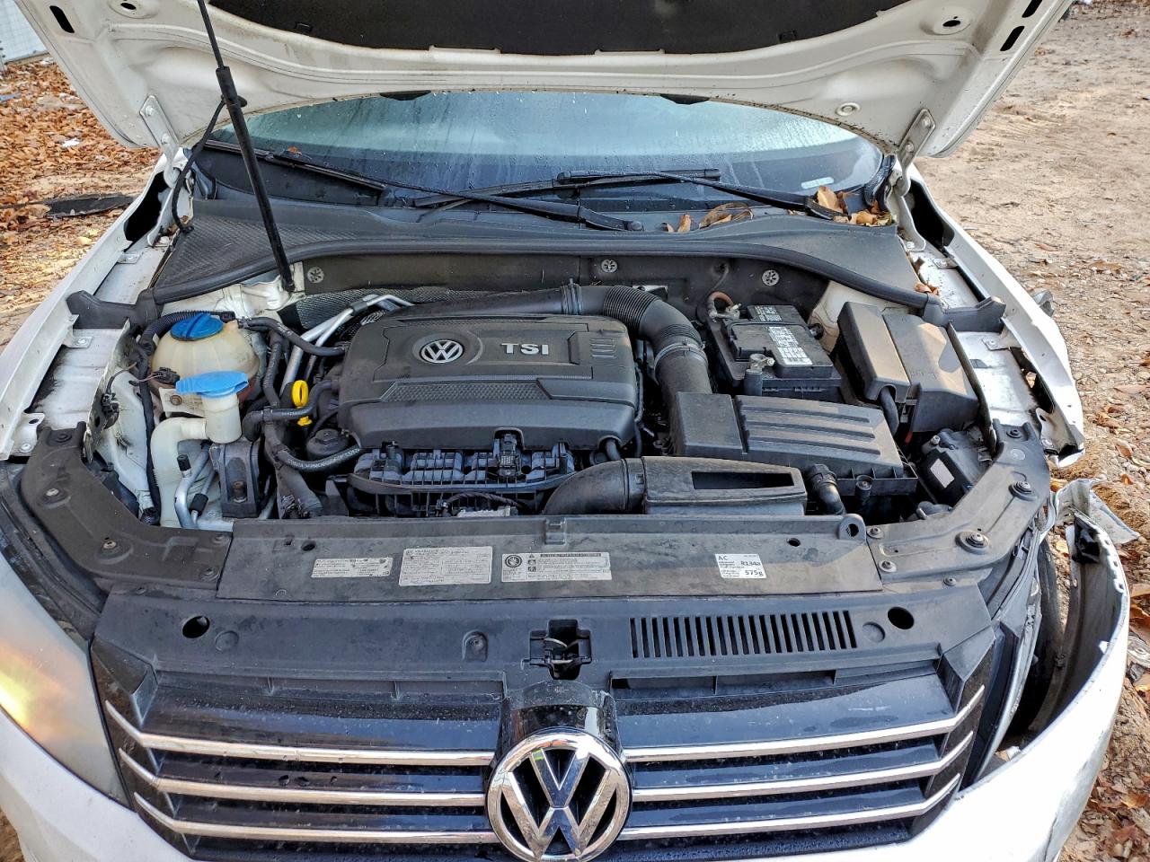 VOLKSWAGEN PASSAT S
