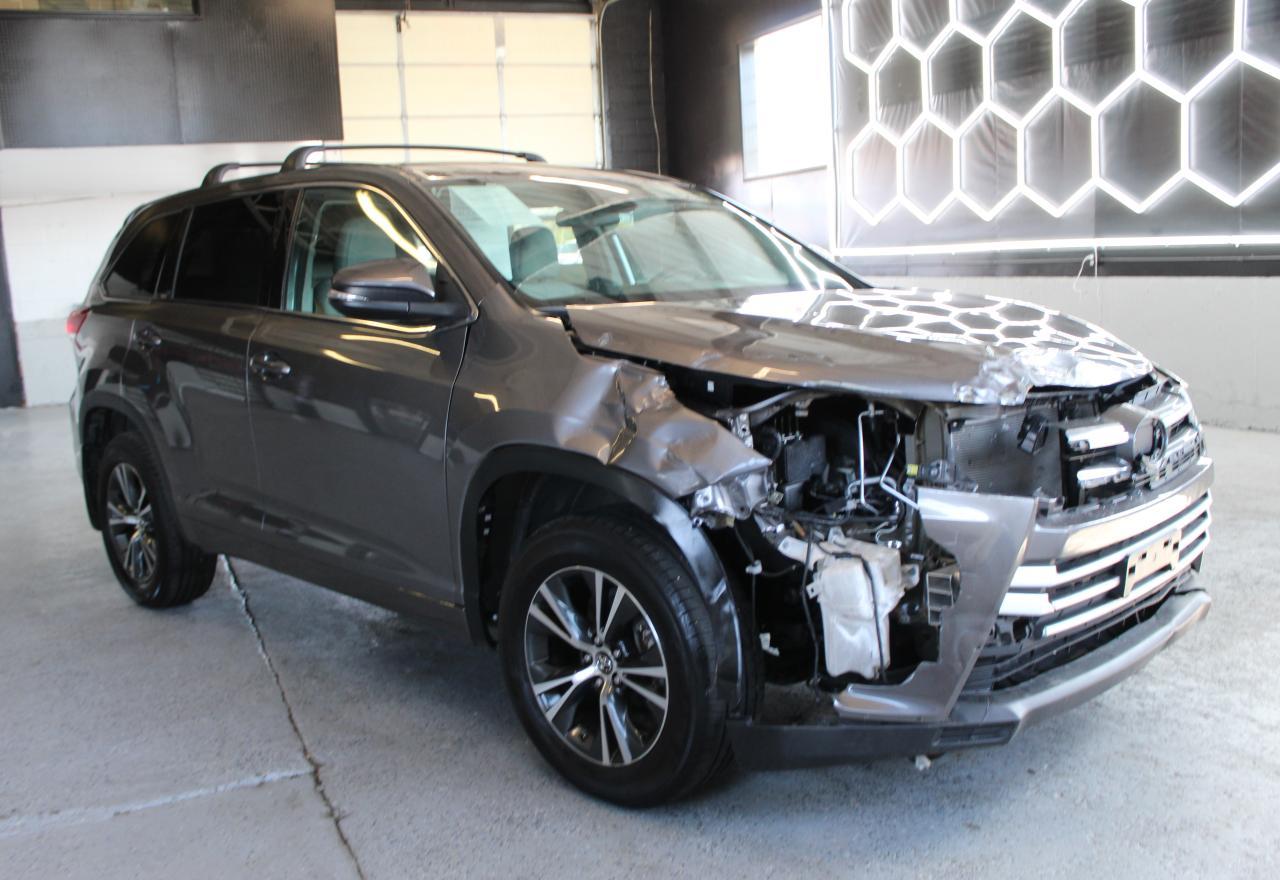 TOYOTA HIGHLANDER LE