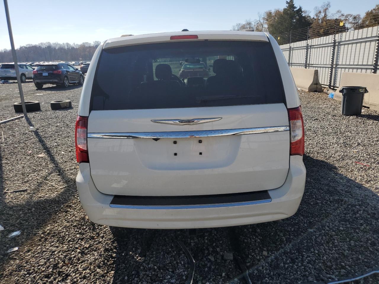CHRYSLER TOWN & COUNTRY TOURING
