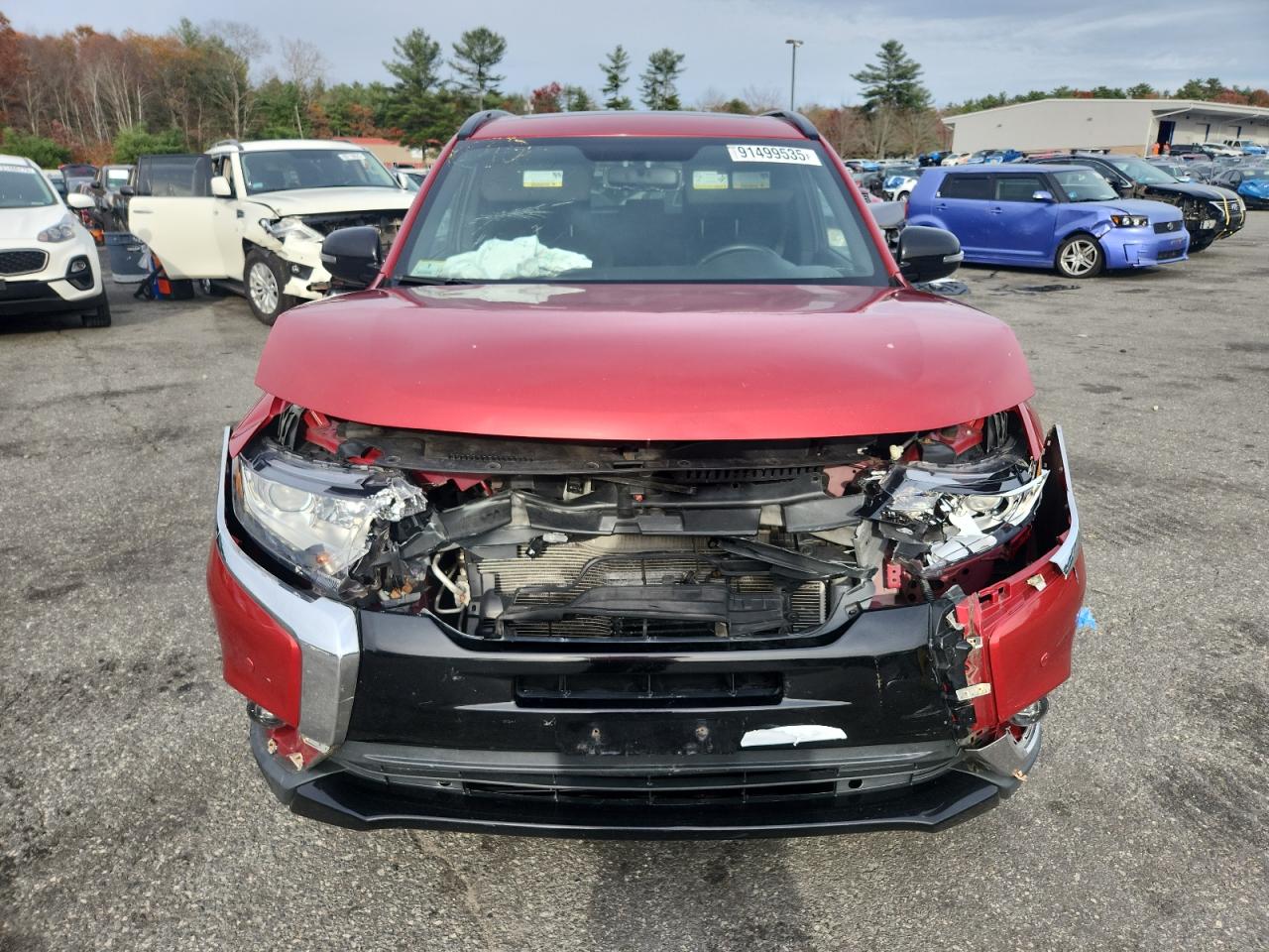 MITSUBISHI OUTLANDER SE