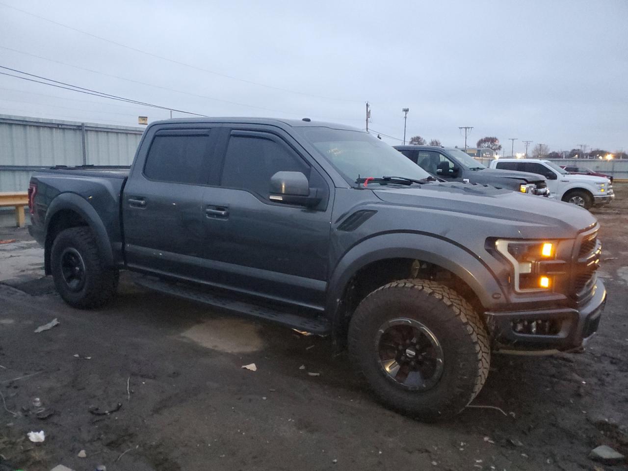 FORD F-150 RAPTOR