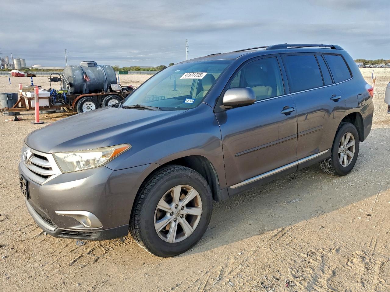 TOYOTA HIGHLANDER BASE