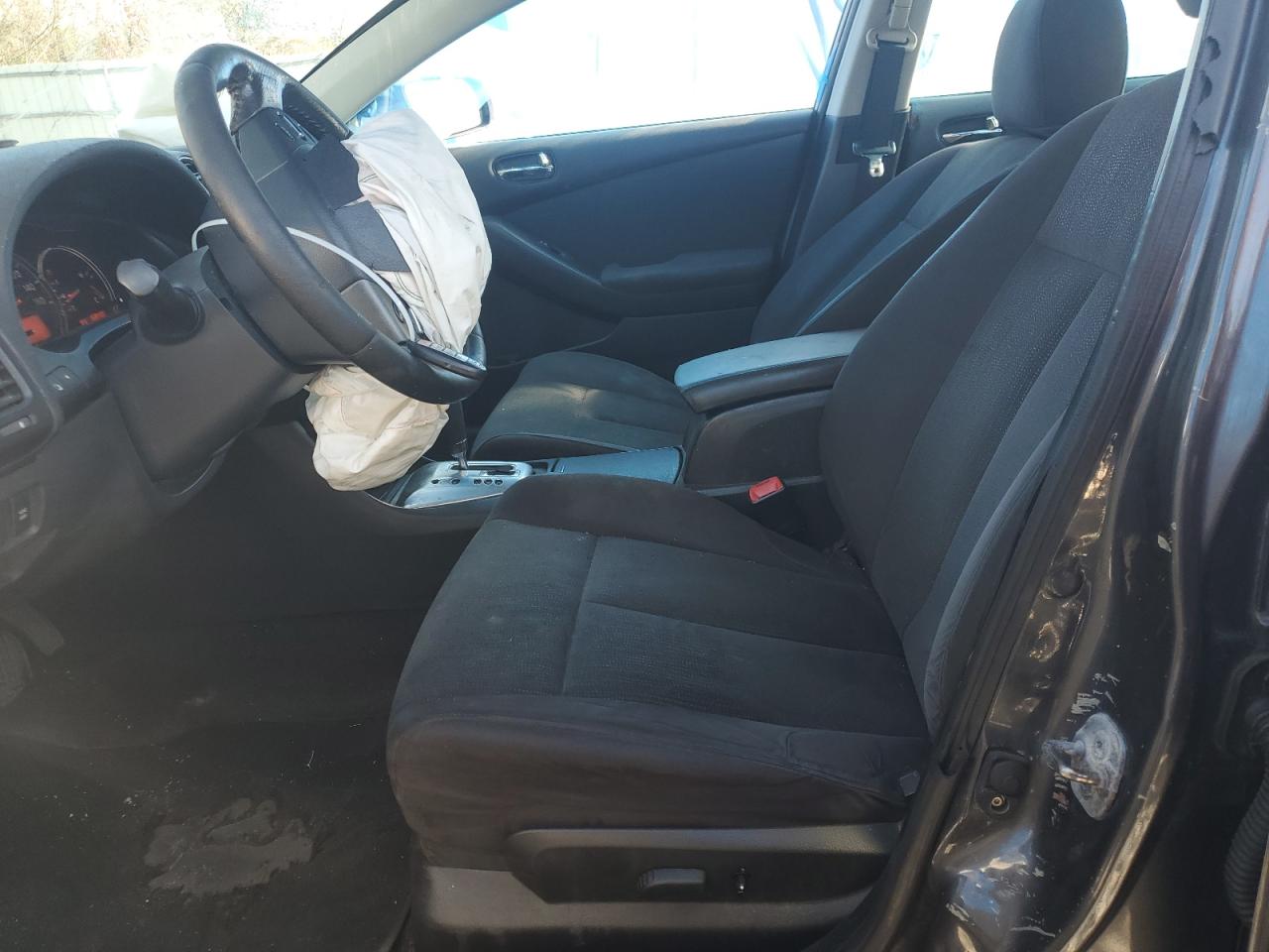 NISSAN ALTIMA BASE