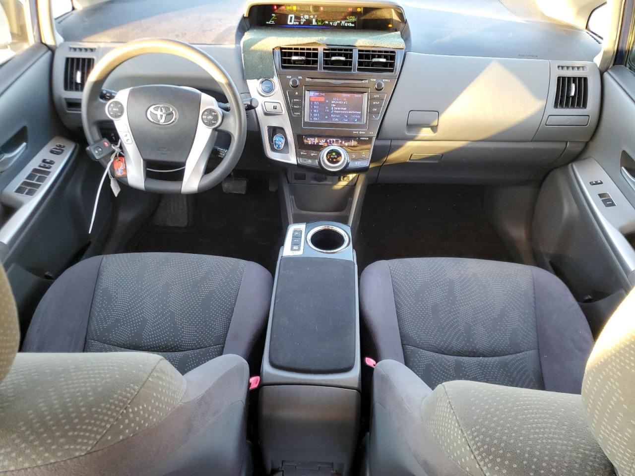 TOYOTA PRIUS V