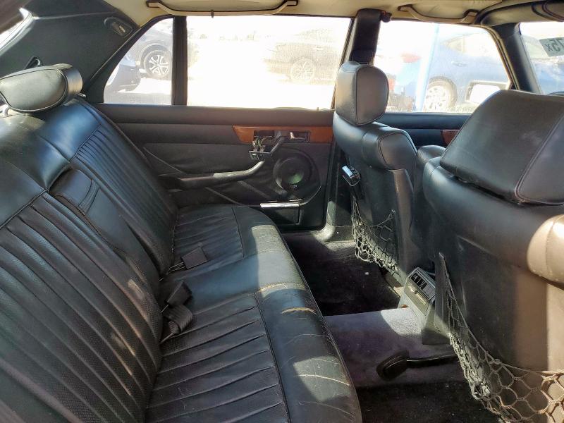 1984 MERCEDES-BENZ 560 SEL #3310443296