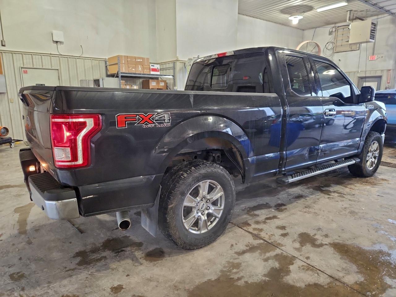 FORD F-150 SUPER CAB