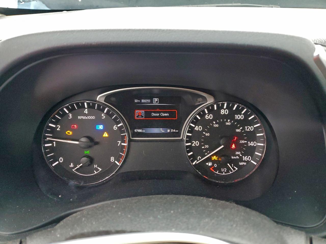NISSAN PATHFINDER SV