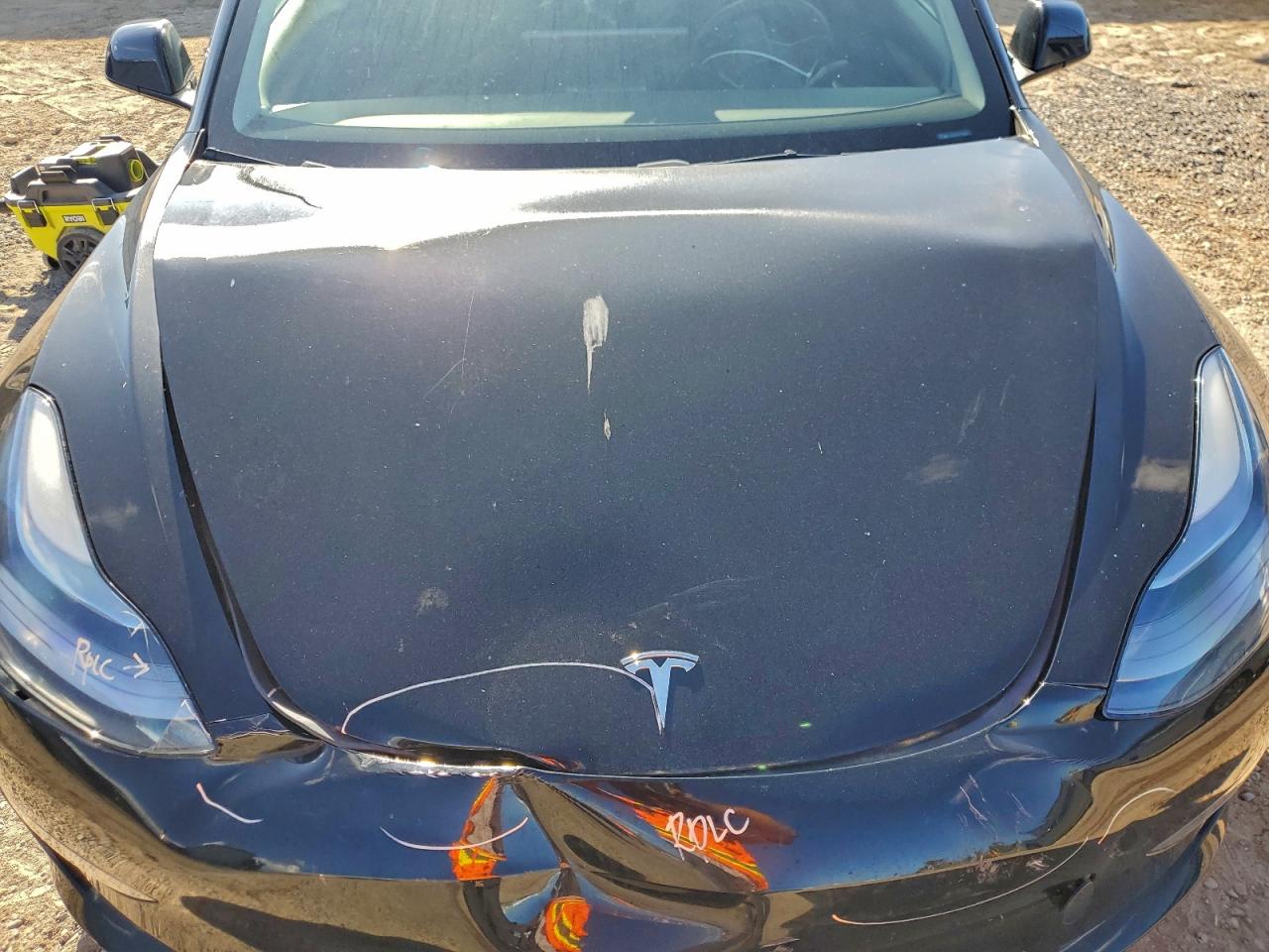 Lot #3303010600 2023 TESLA MODEL 3