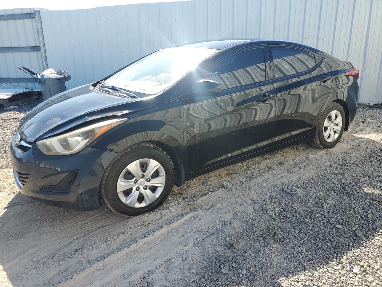 Lot #3312114106 2016 HYUNDAI ELANTRA SE