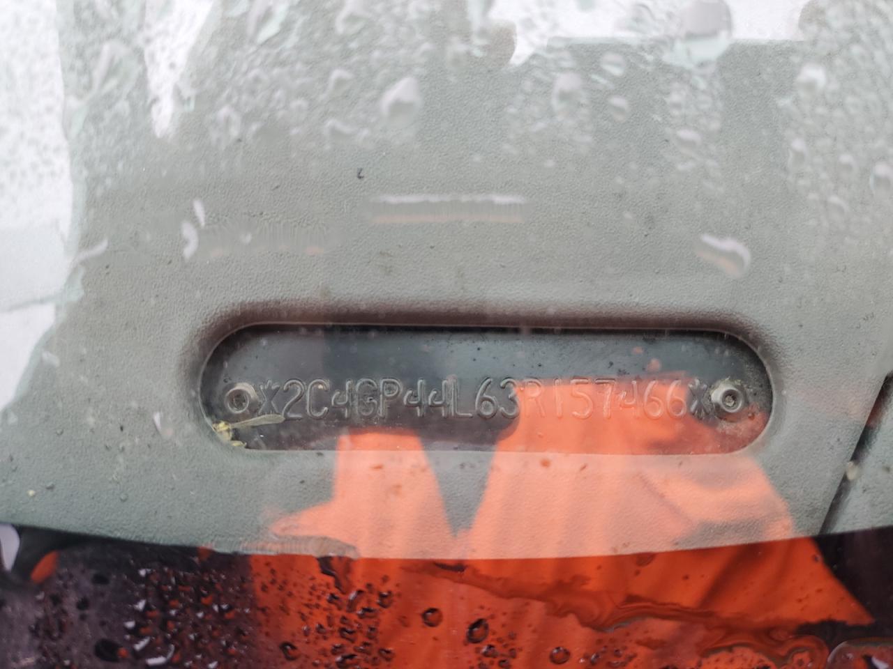 Lot #3296256457 2003 CHRYSLER TOWN & COU