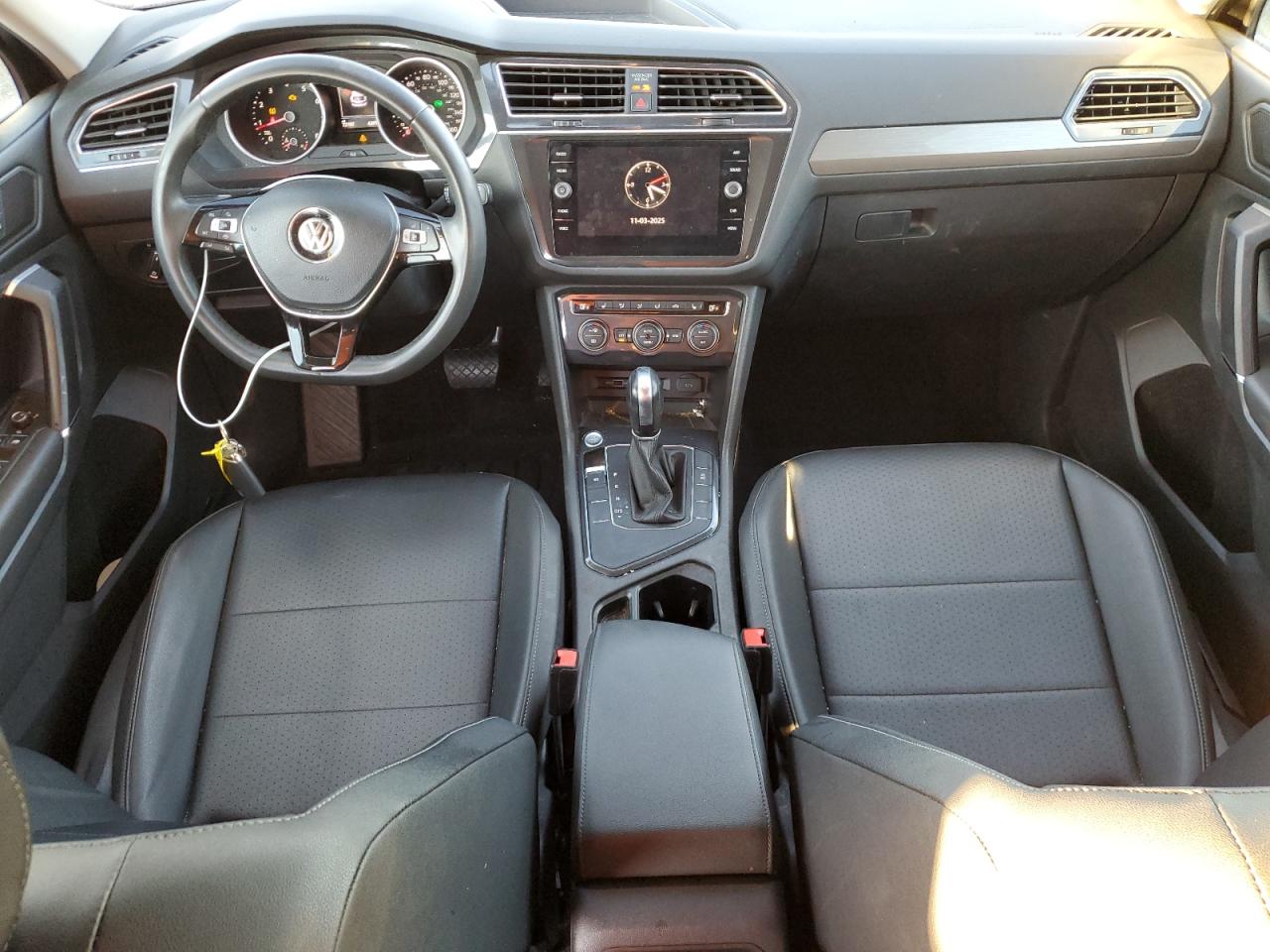 VOLKSWAGEN TIGUAN SE